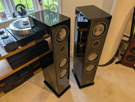 Canton Townus 90  Speakers - Piano Black - Ex Demonstration